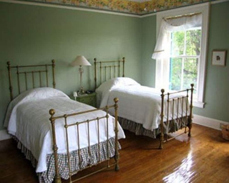 Rockwood Manor Bed & Breakfast