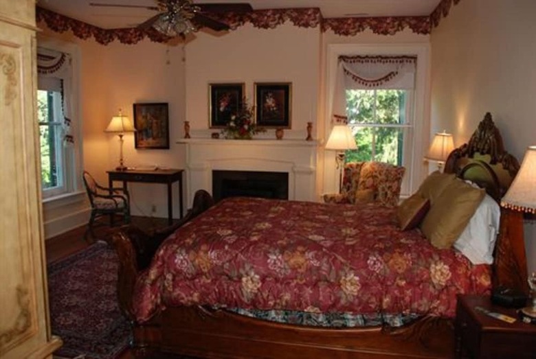 Rockwood Manor Bed & Breakfast