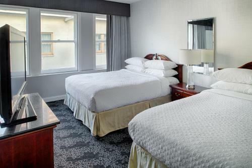 Hotel Embassy Suites Portland - Downtown