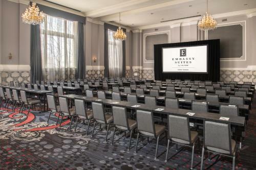 Hotel Embassy Suites Portland - Downtown