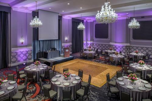 Hotel Embassy Suites Portland - Downtown