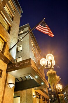 The Mark Spencer Hotel