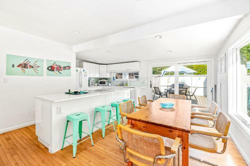 Seacret Escape On Surf View