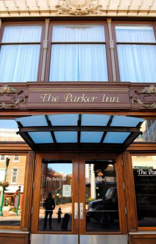Hotel The Parker Inn