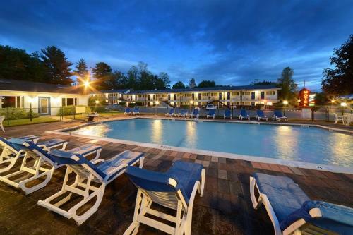 Turf And Spa Motel