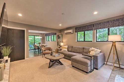 Unique Southampton Getaway With Rooftop Deck!