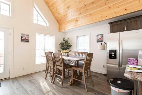 Catskillschalet/wifi/skiing/fireplace/king Bed