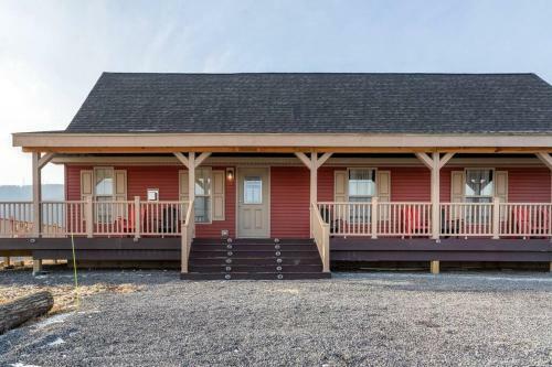 Catskillschalet/wifi/skiing/fireplace/king Bed