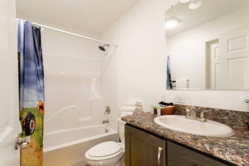 Catskillschalet/wifi/skiing/fireplace/king Bed