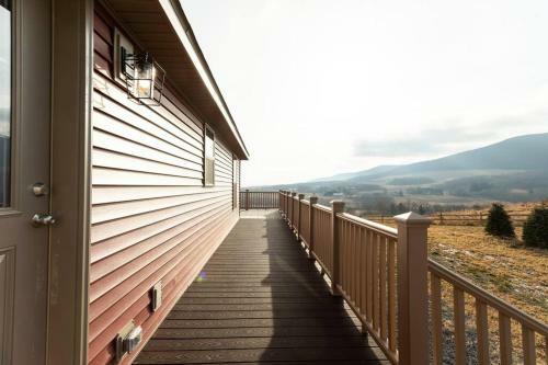 Catskillschalet/wifi/skiing/fireplace/king Bed