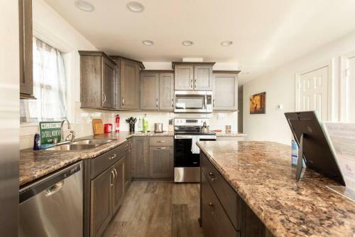 Catskillschalet/wifi/skiing/fireplace/king Bed