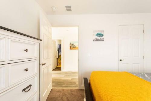 Catskillschalet/wifi/skiing/fireplace/king Bed