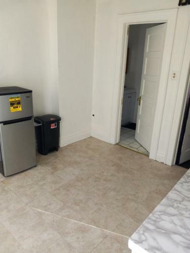 Apartamento Home Away From Home 2br Penthouse Suite With Netflix