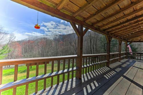 Hilltop Walton Cabin With Picturesque Views!