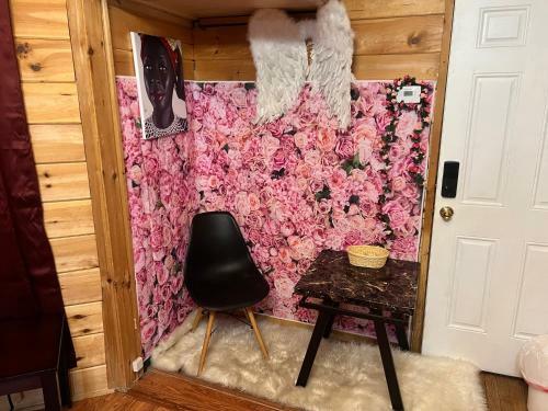 Peaceful Decor Crafted Apartment 2 Bedroom 2 Bathrooms
