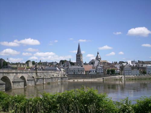 Bed & Breakfast Maison De La Loire