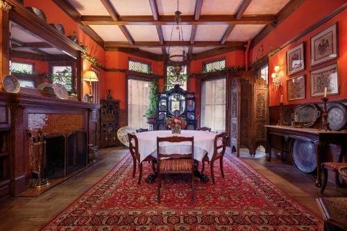 Hostal Manhattan Guest Suites
