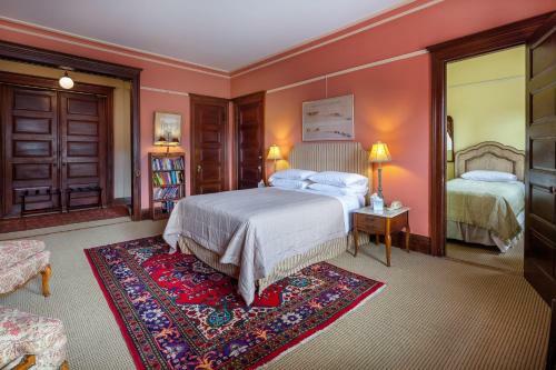 Hostal Manhattan Guest Suites