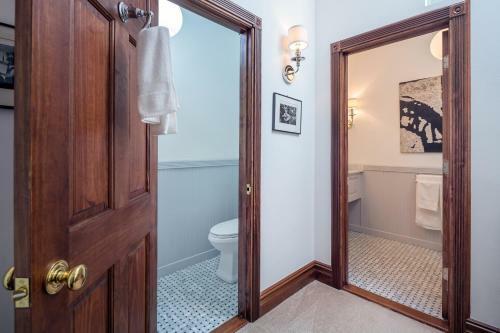 Hostal Manhattan Guest Suites