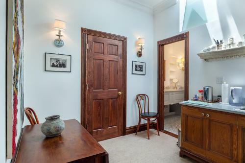 Hostal Manhattan Guest Suites