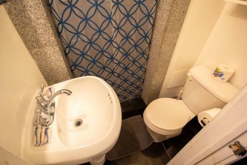 Studio Plus - 2 Bedroom Apartment In Midtown