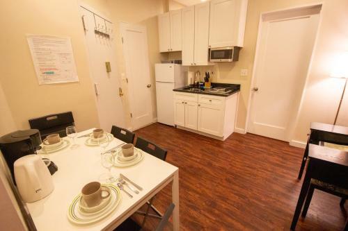 Studio Plus - 2 Bedroom Apartment In Midtown