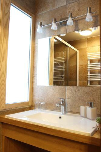 Hostal La Tour Bocsozel