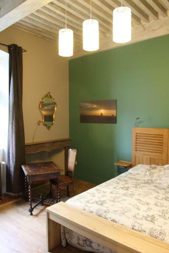 Hostal La Tour Bocsozel