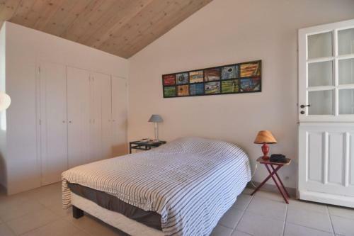 Dans Le Centre De La Couarde, Superbe Villa Familiale