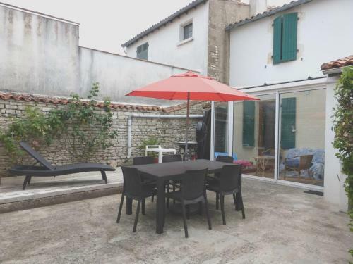 Maison de Village Enti�rement R�nov�e Avec Go�t
