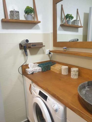 Apartamento Studio Cosy Vue Imprenable Proche Mer, Plancha Et Piscine