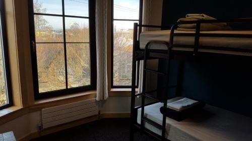 Hi - Portland Northwest Hostel
