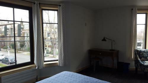 Hi - Portland Northwest Hostel