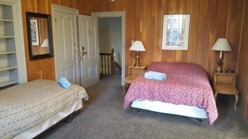 Hi - Portland Northwest Hostel