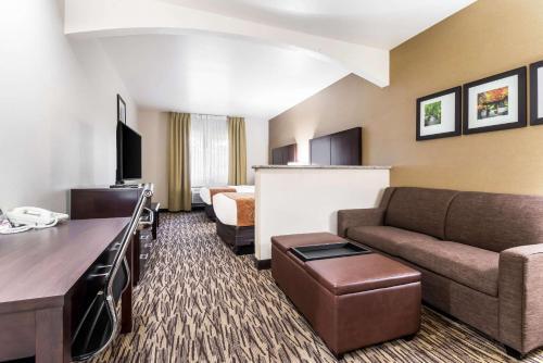 Hotel Comfort Suites Portland Airport