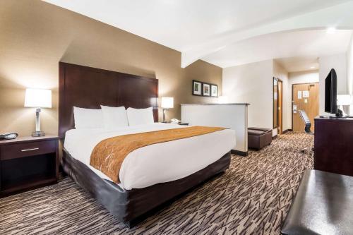 Hotel Comfort Suites Portland Airport