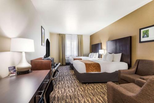 Hotel Comfort Suites Portland Airport