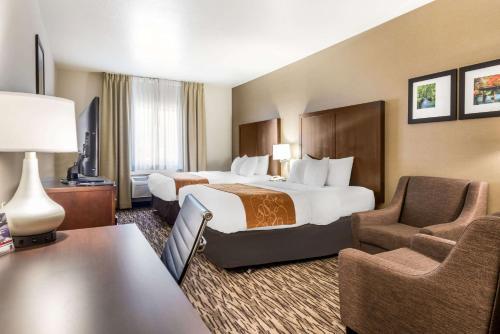Hotel Comfort Suites Portland Airport