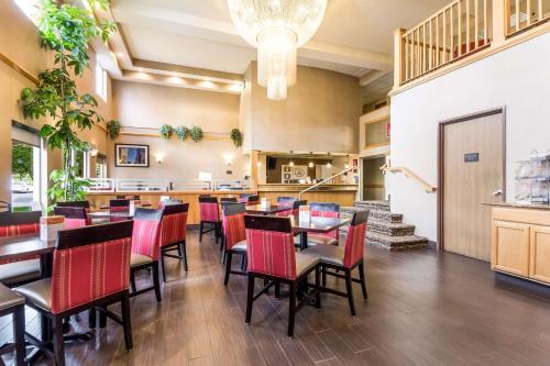 Hotel Comfort Suites Portland Airport