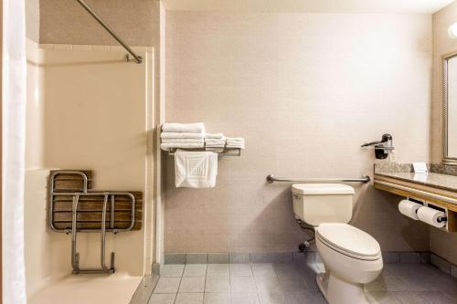 Hotel Comfort Suites Portland Airport