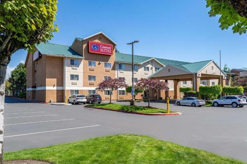 Hotel Comfort Suites Portland Airport