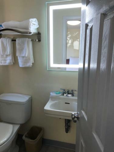 Monticello Motel