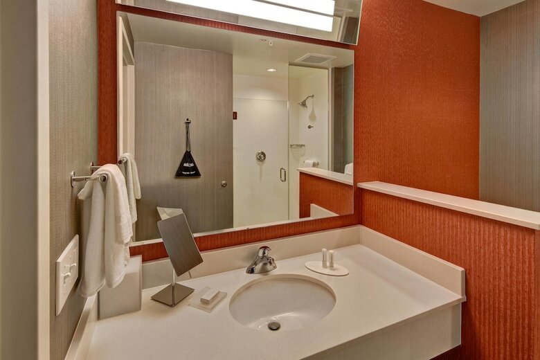 Hotel Courtyard By Marriott Westbury Long Island