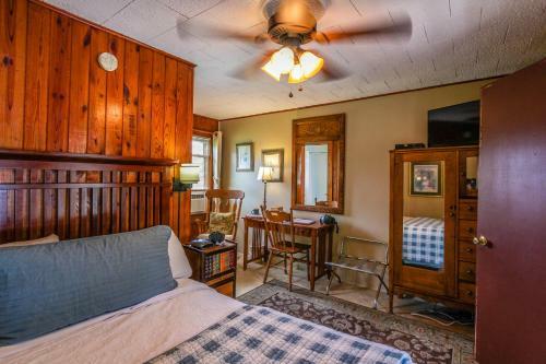 Posada Mountainaire Inn And Log Cabins