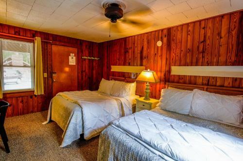 Posada Mountainaire Inn And Log Cabins
