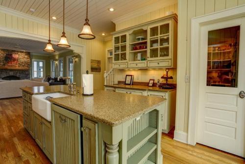 Pisgah Forest Retreat