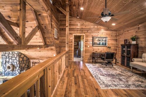 Black Mountain Hilltop Retreat