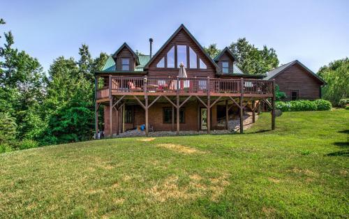 Black Mountain Hilltop Retreat