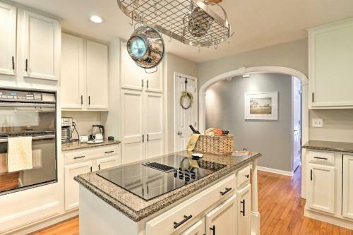 Lovely Family Home 0 7 Mi To Downtown Brevard