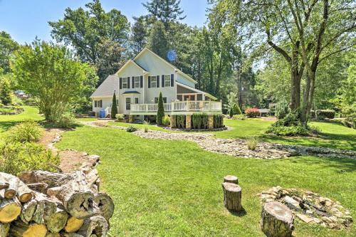 Lovely Family Home 0 7 Mi To Downtown Brevard